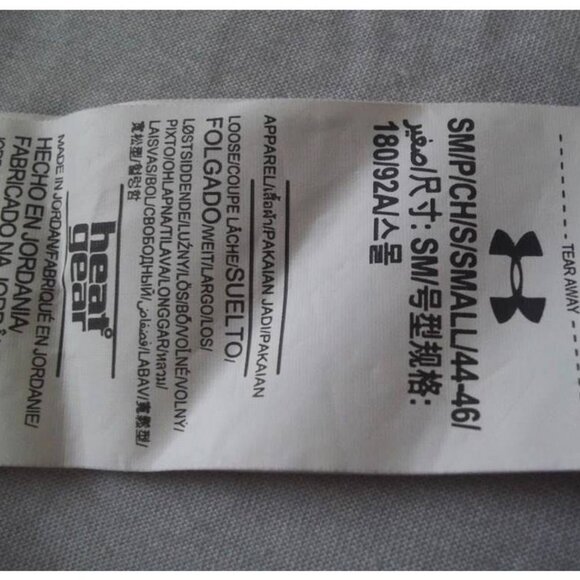 Under Armour® ‘Threadborne’ Heat Gear Athletic Top Size Small - Picture 6 of 9